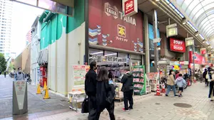通信キャリアキャンペーンに最適｜有名商店街の軒先を借りてプロモーション｜ソフトバンクショップ×パルム商店街