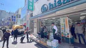 【東京都主催イベント×書店】想定外の売れ行きで会期短縮？！書店の軒先スペースで大盛況の青果販売
